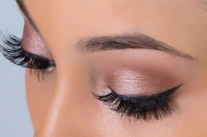 Makeup Artist Microblading Wimpernverlängerung Augsburg Laradi Kosmetik Makeup Artist Schminken Stylen Events Permanent Makeup Hochzeit Styling